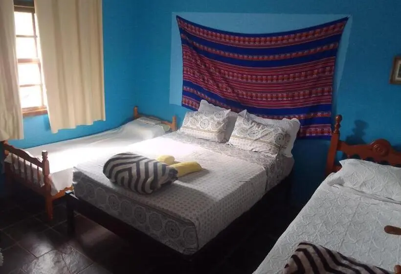 浴室共有スタンダード4人用ルーム, Hostel Yellow House Mg