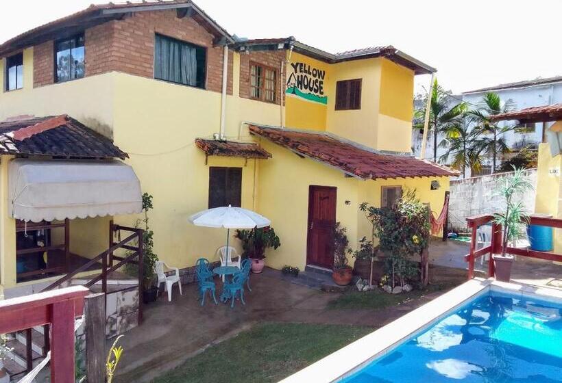 منزل غرفة نوم واحدة, Hostel Yellow House Mg