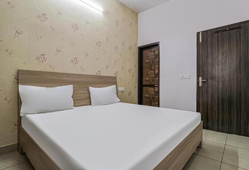 اتاق کلاسیک سه تخته, Oyo 82616 Prime Property