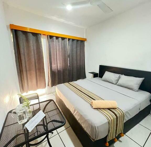 חדר סטנדרט, Room In Guest Room Private Room With King Size Bed