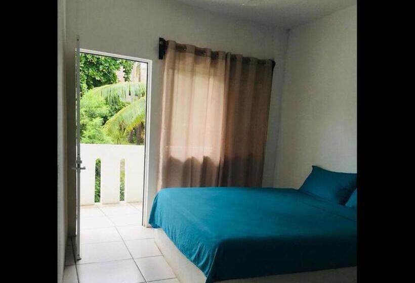 חדר סטנדרט, Room In Guest Room Private Room With King Size Bed