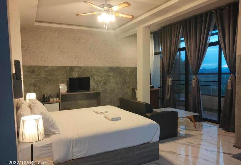 Triplo Executivo, 88 ลิฟวิ่ง โฮเทล ปากช่อง