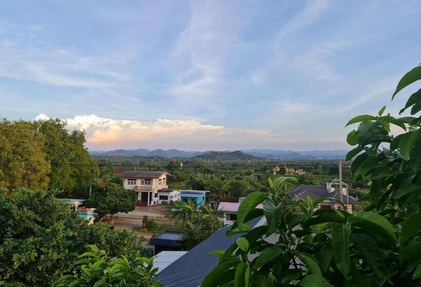 Triplo Executivo, 88 ลิฟวิ่ง โฮเทล ปากช่อง