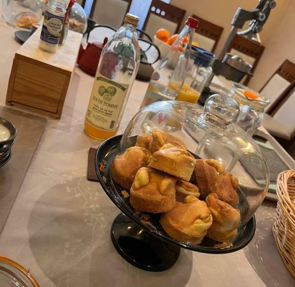 Номер Стандарт, Logis Hôtel De France