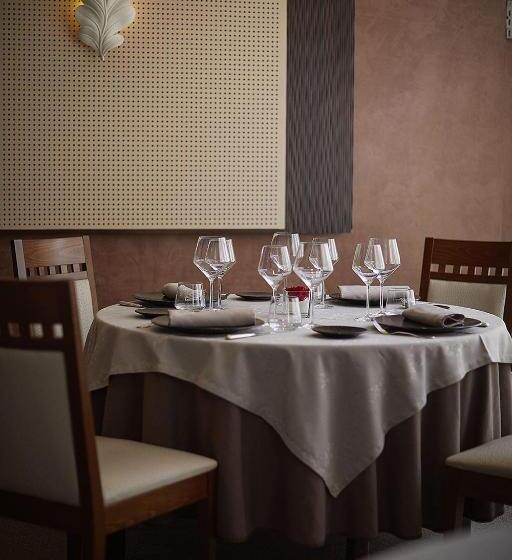 Номер Стандарт, Logis Hôtel De France