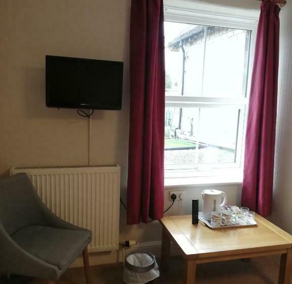 חדר סטנדרט, Newton House