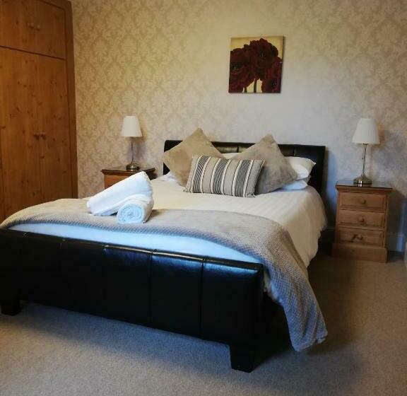 חדר סטנדרט, Newton House