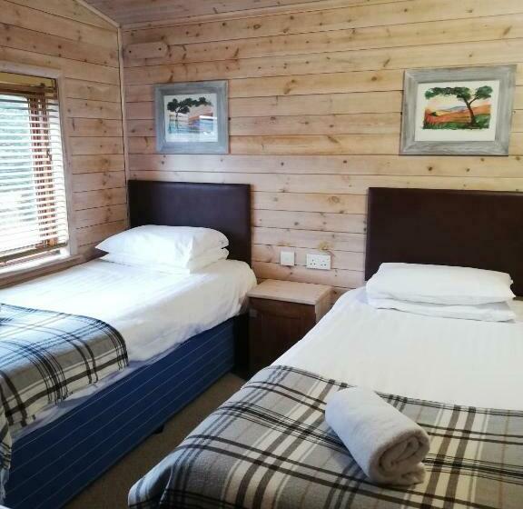 בית, 3 חדרי שינה, Newton House