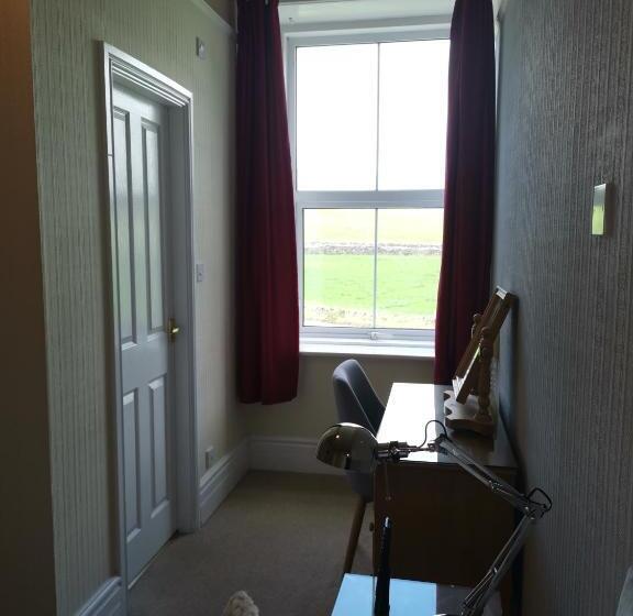 חדר סטנדרט יחיד, Newton House