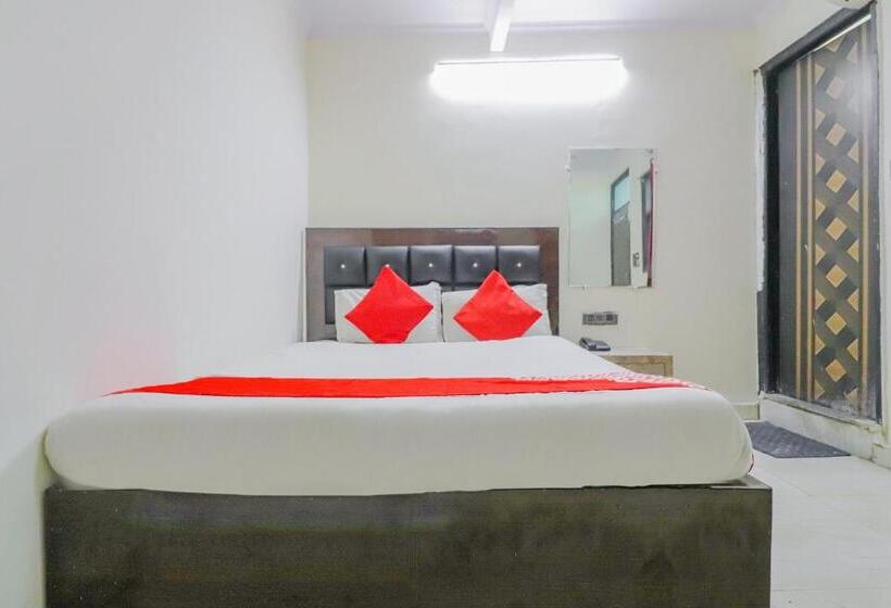 Трехместный Номер Классика, Oyo 81563  M G H