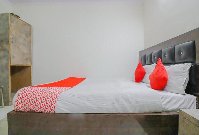 Трехместный Номер Классика, Oyo 81563  M G H