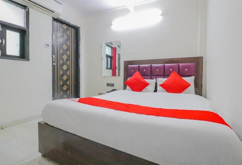 Трехместный Номер Классика, Oyo 81563  M G H