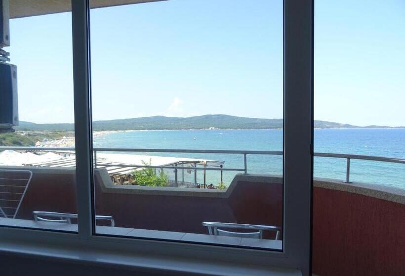 חדר סופריור נוף לים, Dobrevi Guest House