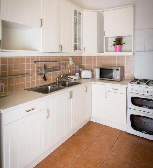 חדר סטנדרטי לארבעה עם חדר אמבטיה משותף, Wesselényi Rooms Near Gozsdu Udvar