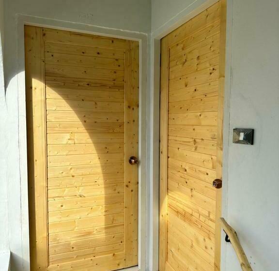 غرفة كلاسيكية مع بلكونة, Kala Krang Nueng