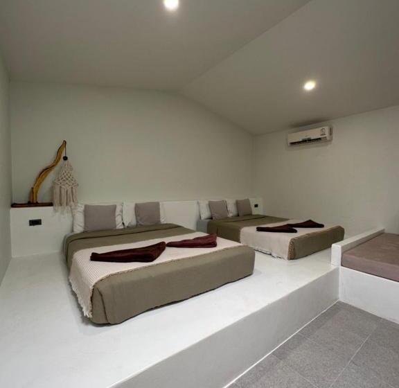 غرفة كلاسيكية رباعية, Kala Krang Nueng