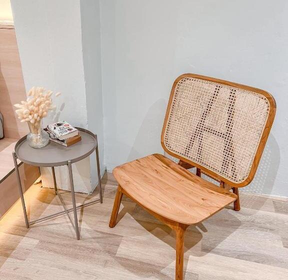 غرفة كلاسيكية رباعية, Kala Krang Nueng