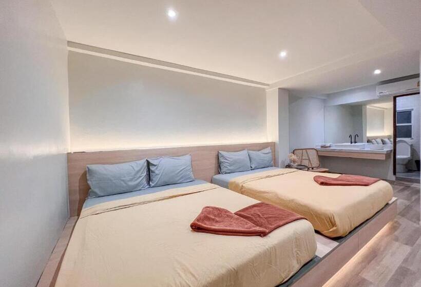 غرفة كلاسيكية رباعية, Kala Krang Nueng