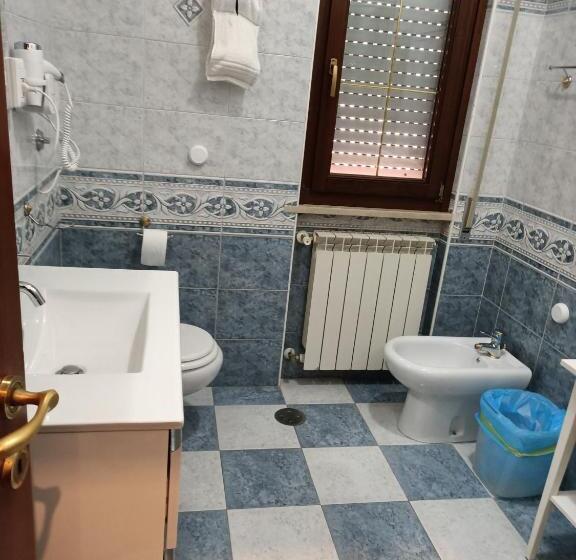 デラックスの4人部屋, Modular King Suite Intera Suite 9 Posti Letto O Singole Camere Da 2 E 4 Posti Letto