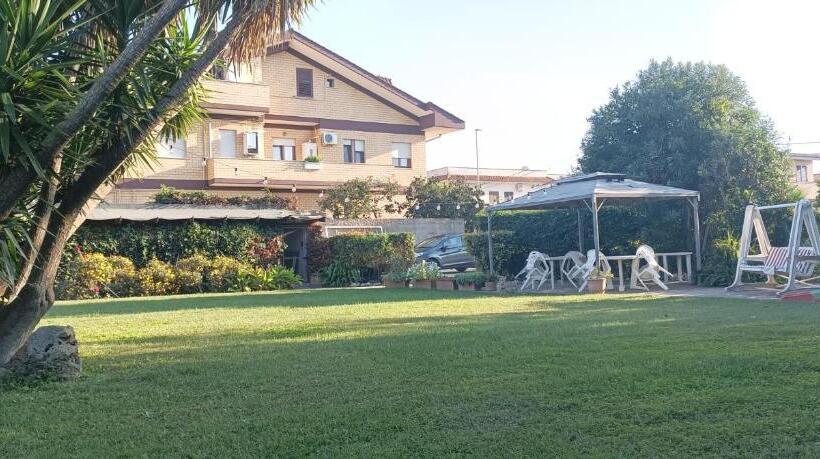 スーペリアースイート, Modular King Suite Intera Suite 9 Posti Letto O Singole Camere Da 2 E 4 Posti Letto