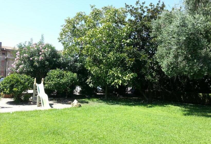 スーペリアースイート, Modular King Suite Intera Suite 9 Posti Letto O Singole Camere Da 2 E 4 Posti Letto