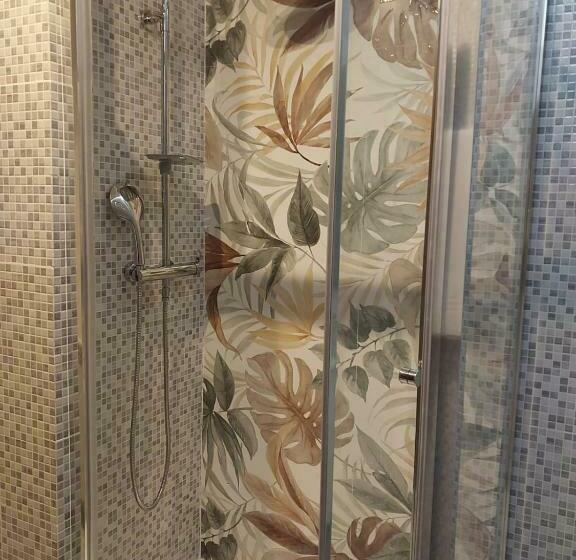 デラックスの4人部屋, Modular King Suite Intera Suite 9 Posti Letto O Singole Camere Da 2 E 4 Posti Letto