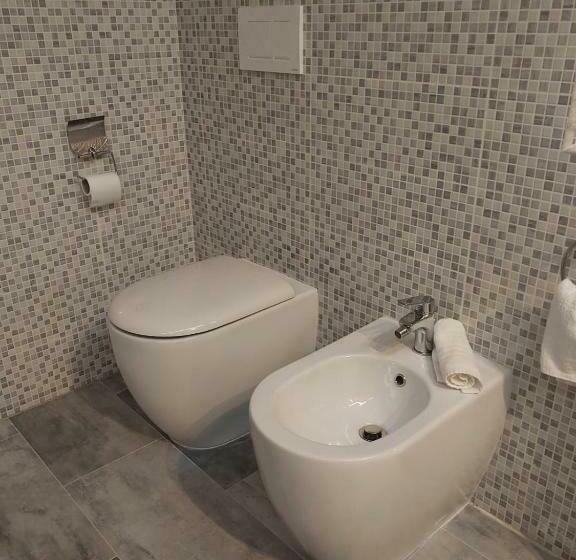 デラックスの4人部屋, Modular King Suite Intera Suite 9 Posti Letto O Singole Camere Da 2 E 4 Posti Letto