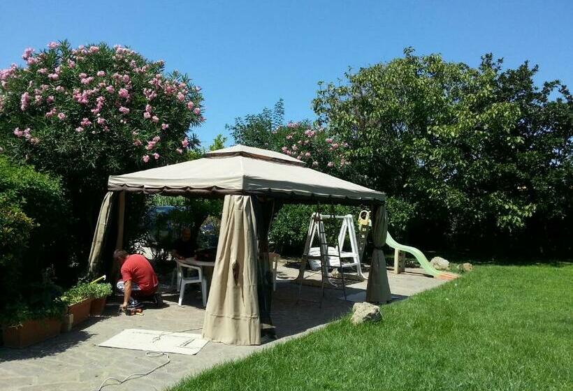 デラックスの4人部屋, Modular King Suite Intera Suite 9 Posti Letto O Singole Camere Da 2 E 4 Posti Letto