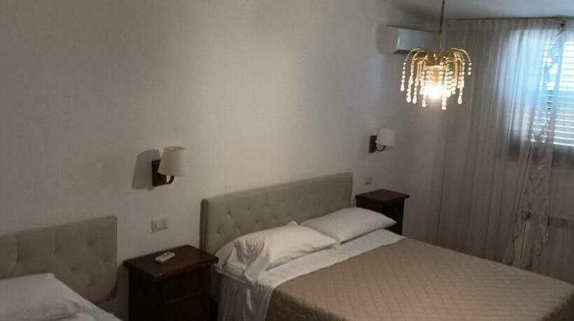 デラックスの4人部屋, Modular King Suite Intera Suite 9 Posti Letto O Singole Camere Da 2 E 4 Posti Letto