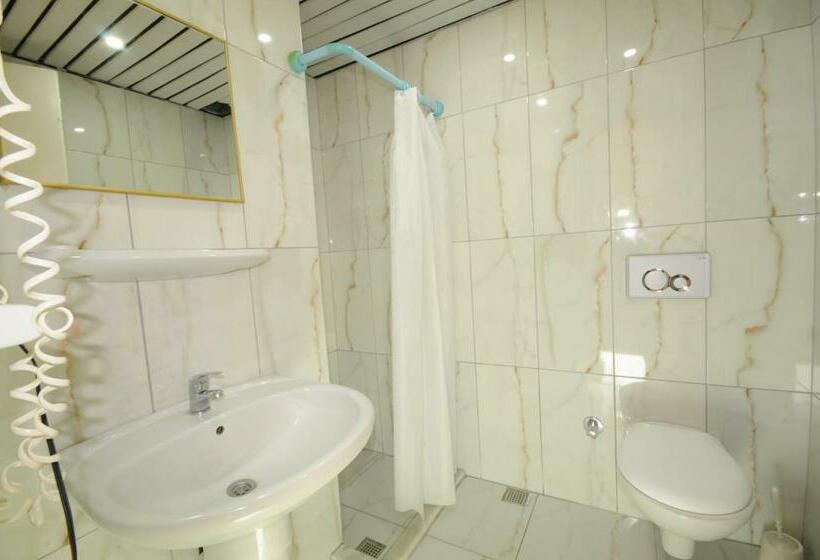 스탠다드 룸 가든 전망, Seri̇n