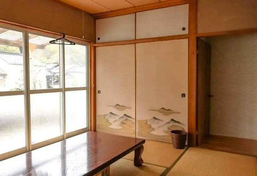 スタンダード4人部屋, 北房まちの駅 Azae ドリトミー Azae