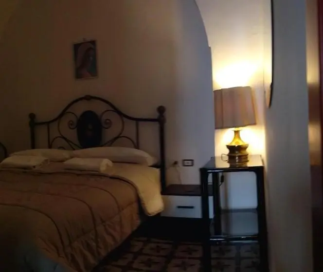ファミリールーム, B&b The Fafodd
