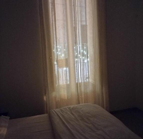 Семейный Номер, B&b The Fafodd