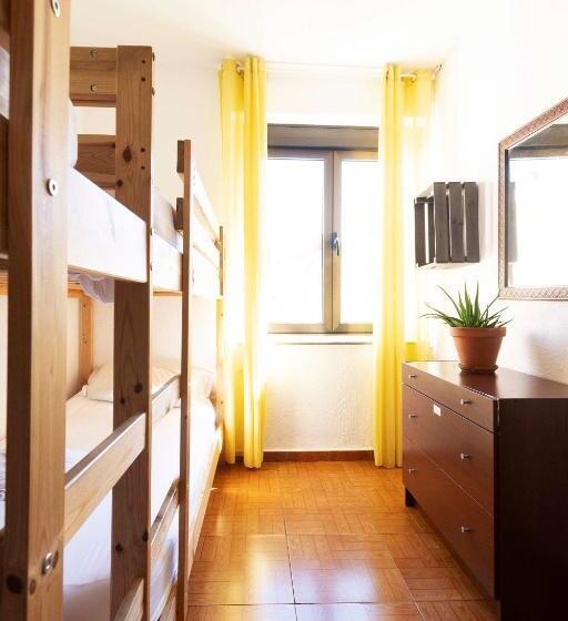 スタンダード４人部屋, Green Hostel Oviedo