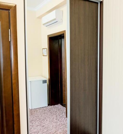 이코노미 룸, оздоровчий комплекс гайки заїзд провулок сухий яр 12