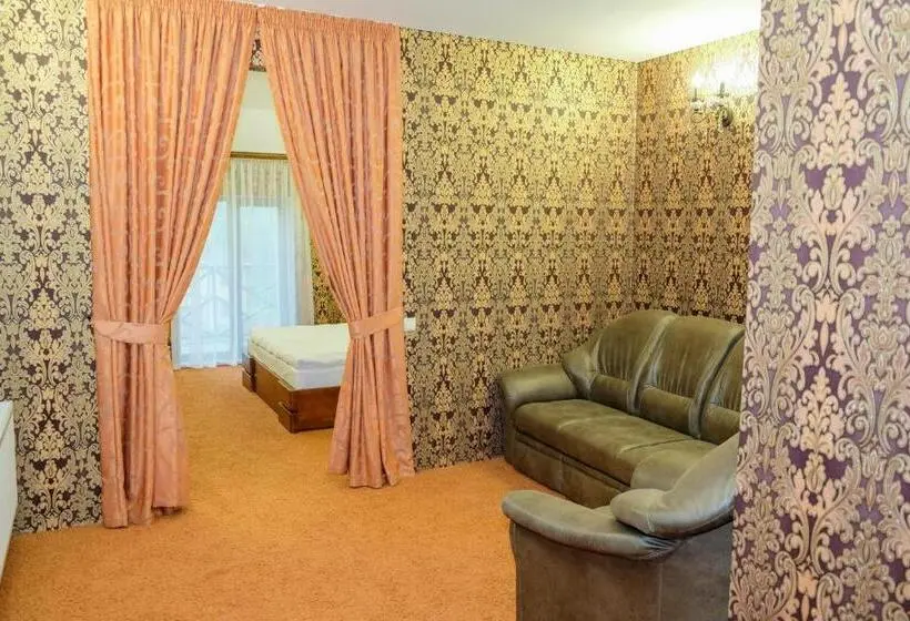 Standard Kolmen Hengen Huone, оздоровчий комплекс гайки заїзд провулок сухий яр 12