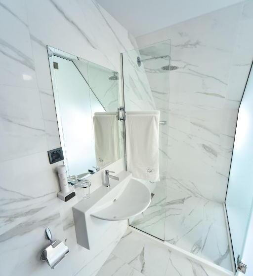 סטודיו סטנדרט, מיטה זוגית, стаи за гости десита