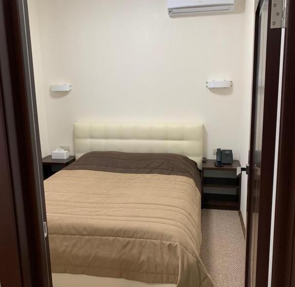 高级大房间, готель петрівський