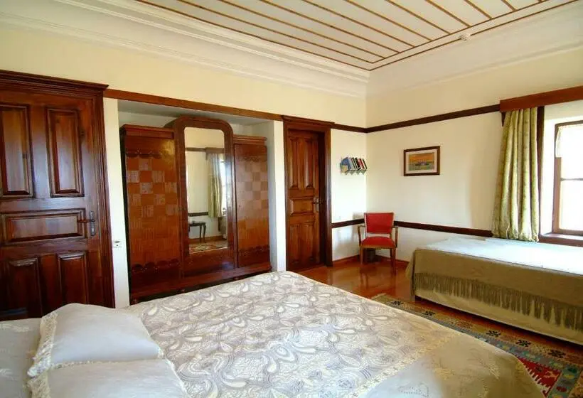 ファミリールーム, Altın çeşmeli Konak