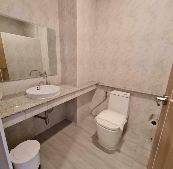 غرفة قياسية سرير كينج, The Charlotte Smart Hotel Lopburi