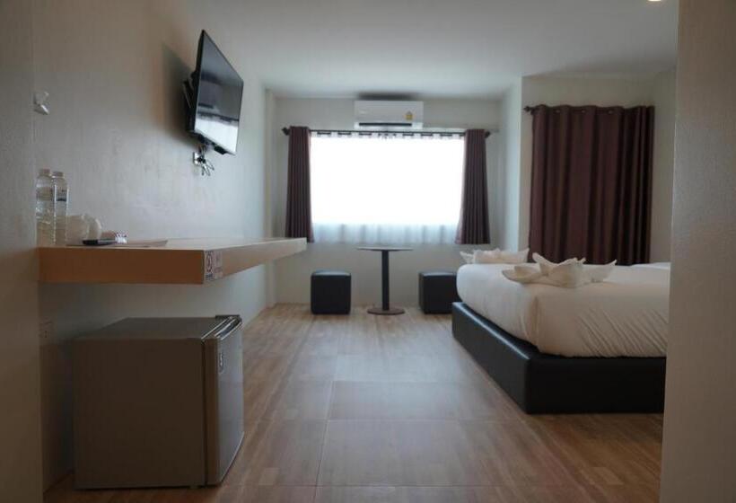 غرفة قياسية سرير كينج, The Charlotte Smart Hotel Lopburi