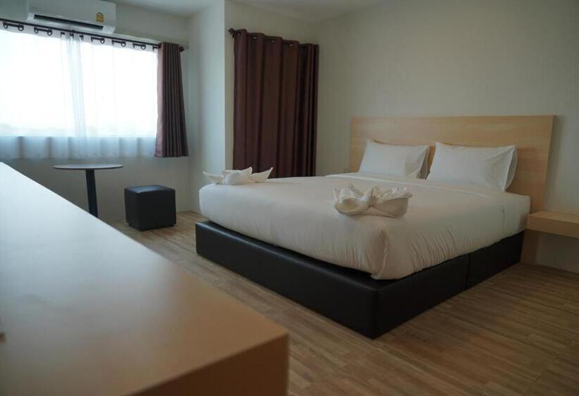 غرفة قياسية سرير كينج, The Charlotte Smart Hotel Lopburi