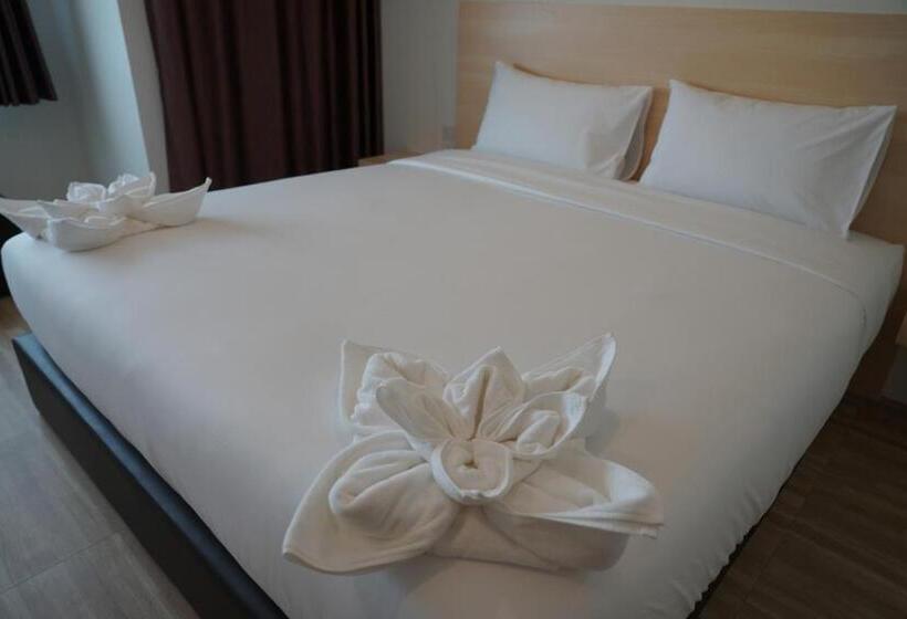 غرفة قياسية سرير كينج, The Charlotte Smart Hotel Lopburi