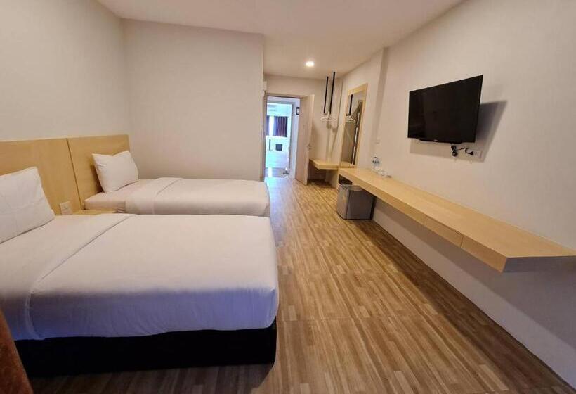 غرفة ديلوكس, The Charlotte Smart Hotel Lopburi