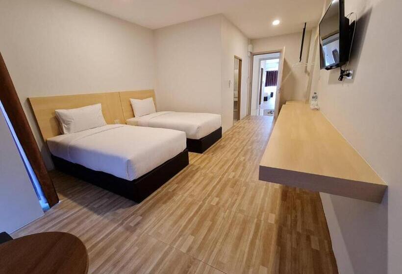 غرفة ديلوكس, The Charlotte Smart Hotel Lopburi