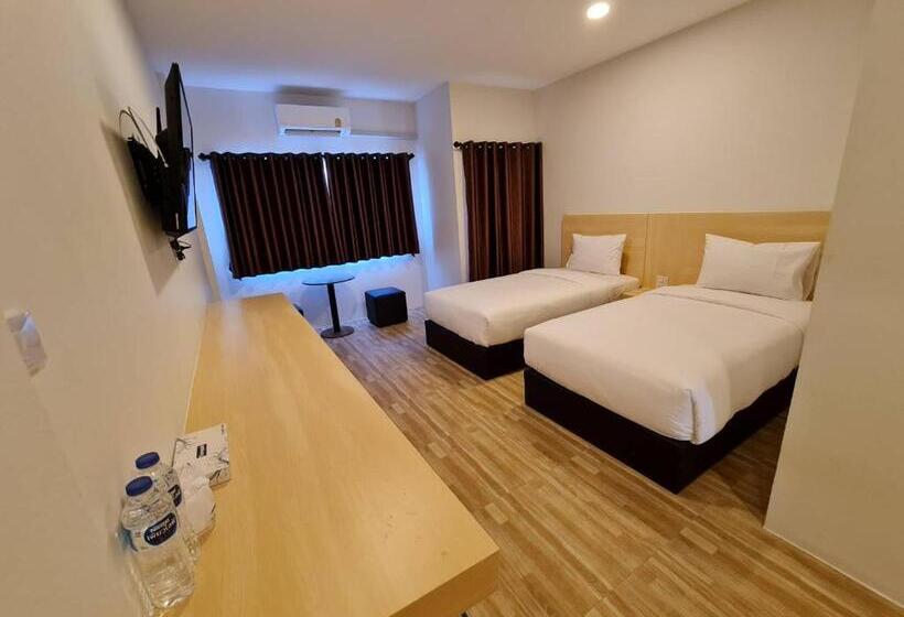 غرفة ديلوكس, The Charlotte Smart Hotel Lopburi
