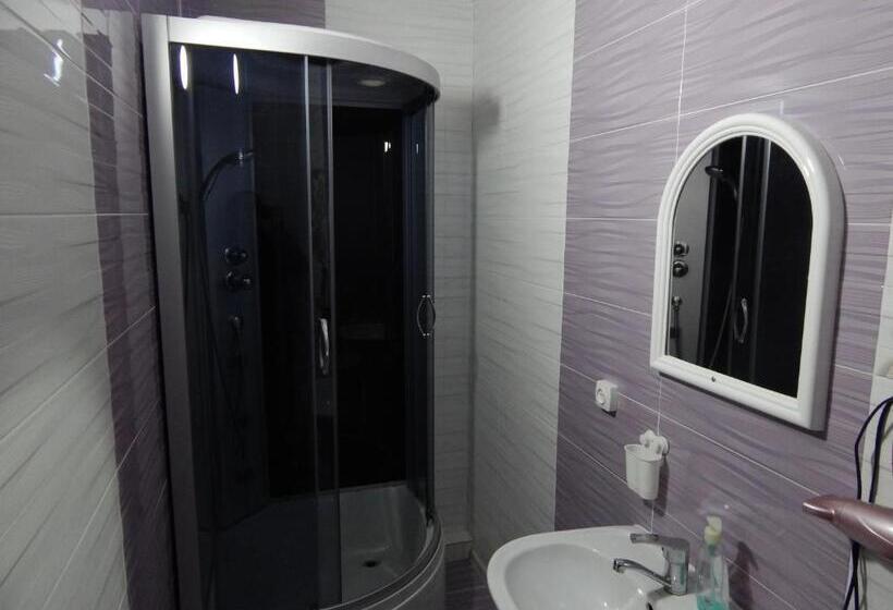 Номер Стандарт Трехместный, відпочинок у євгена та оксани