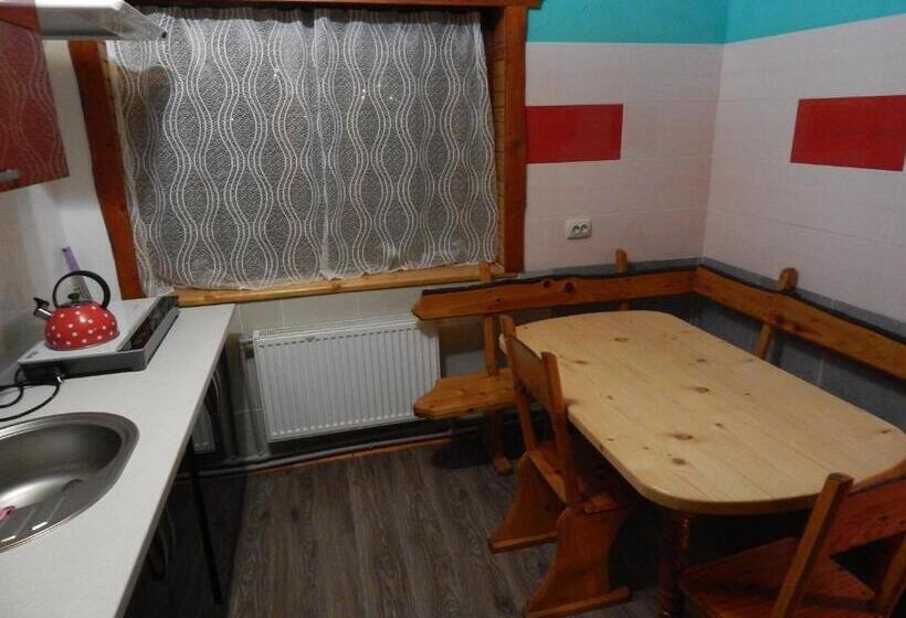 Апартаменты 3 Спальни, відпочинок у євгена та оксани