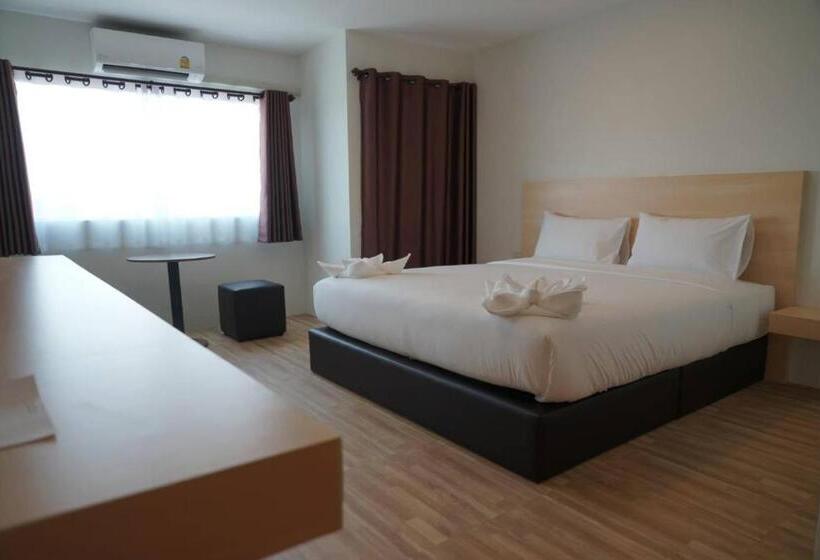 غرفة قياسية سرير كينج, The Charlotte Smart Hotel Lopburi