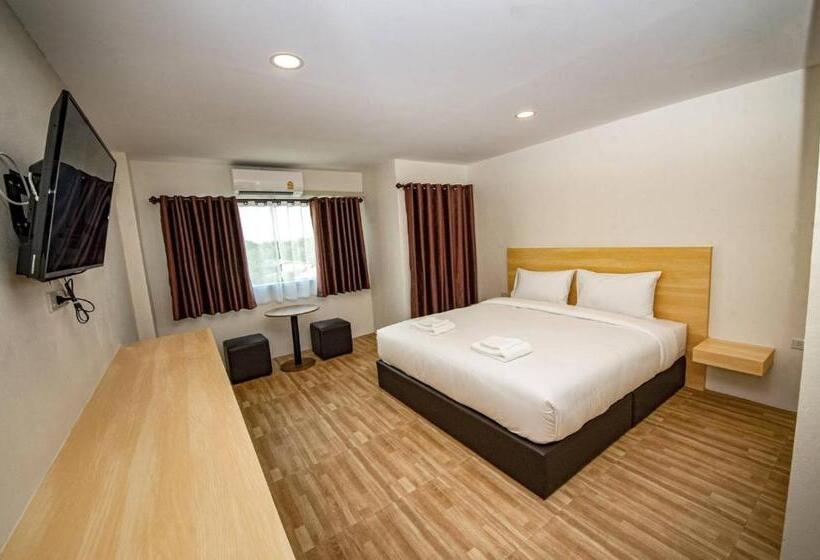 带大床的标准间, The Charlotte Smart Hotel Lopburi